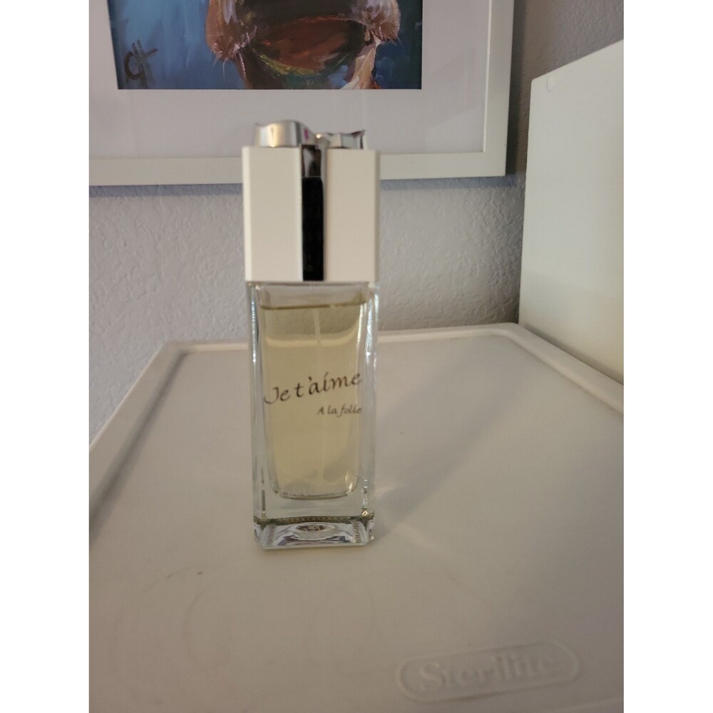 Perfume - Picture 4 of 4